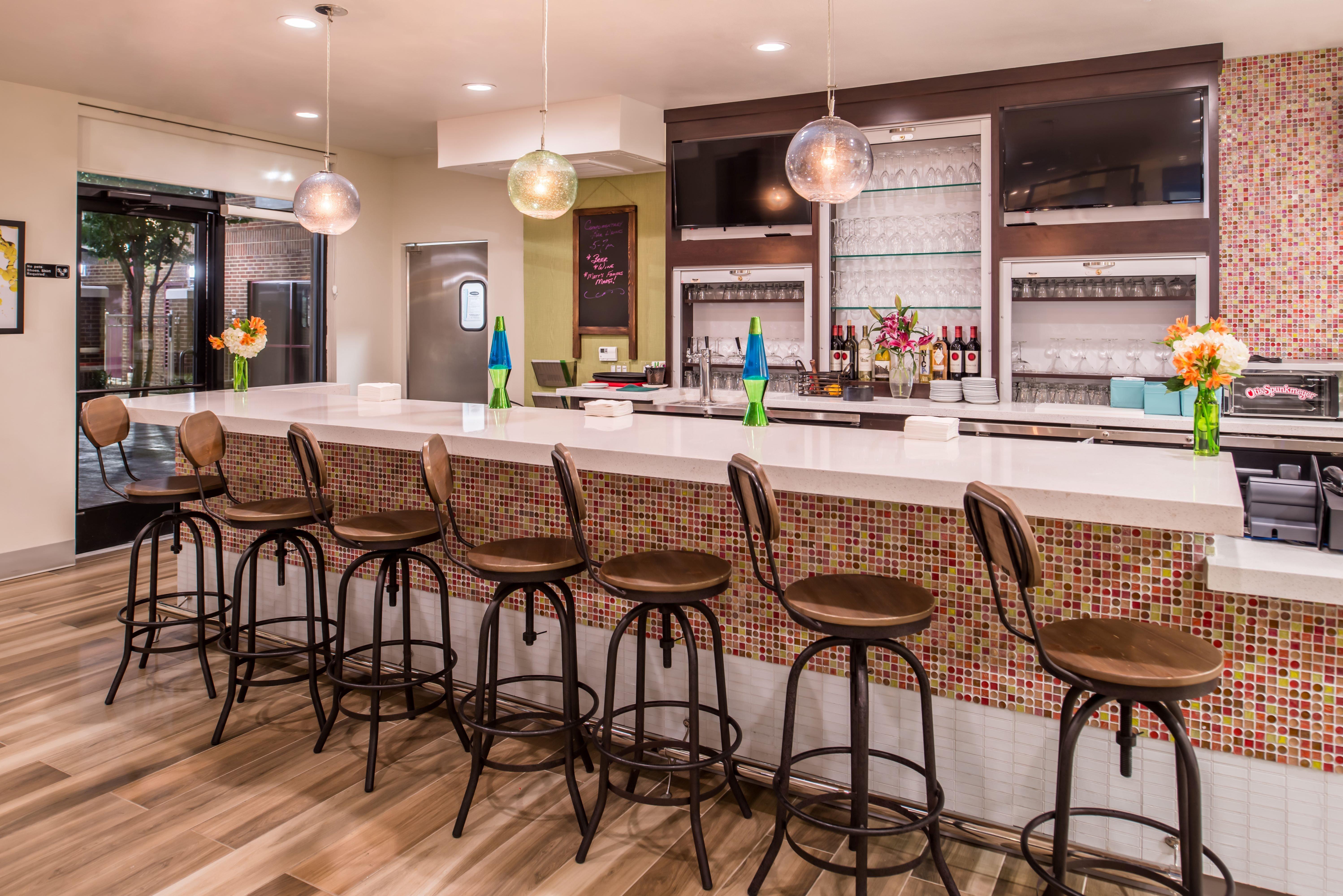 Holiday Inn And Suites Addison By Ihg Ngoại thất bức ảnh